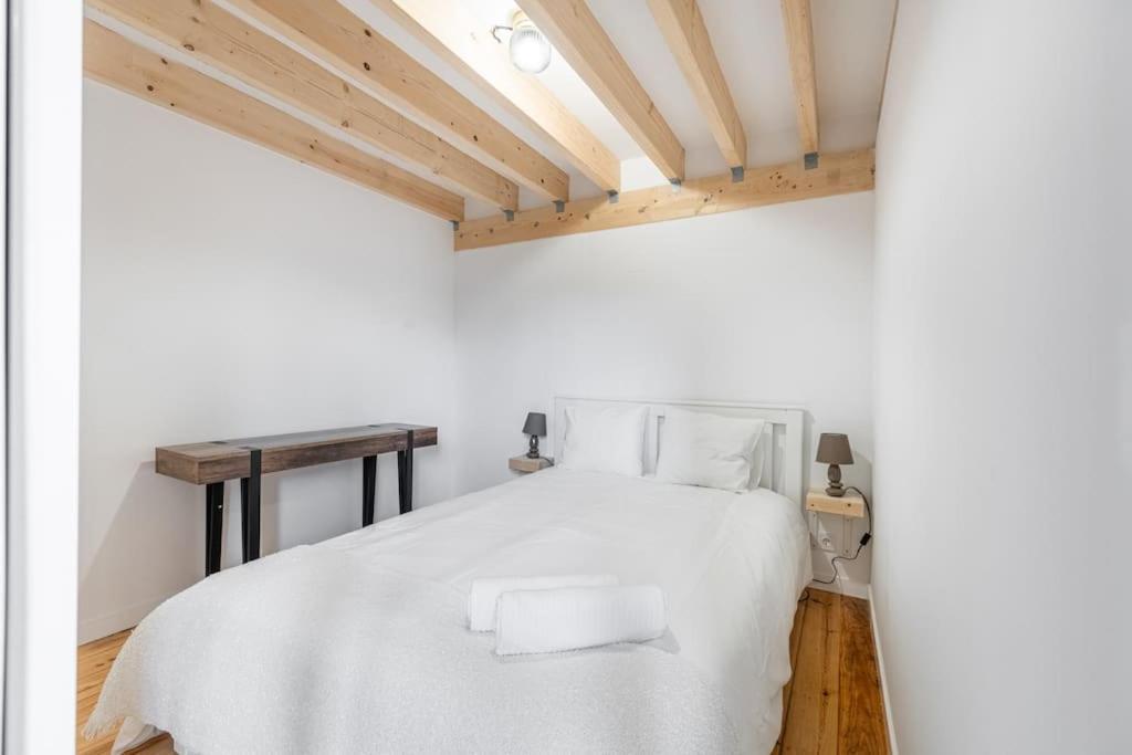 Charming 2br W Terrace & Garden Apartamento Porto
